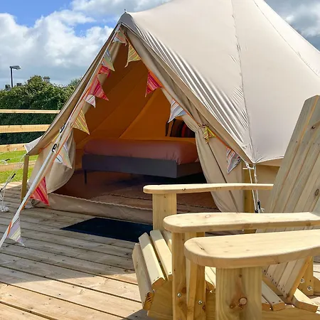 Glamping - Tent 3 Na Clocha Liatha